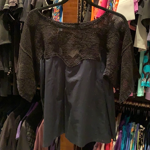 THE GREAT. Tops - Navy shirt with black Black knit top